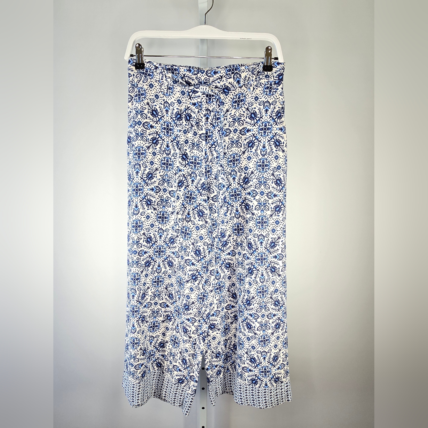 Joie Linen Blend Cropped Wide Leg Pants In Indigo Floral Medallion Print Size M